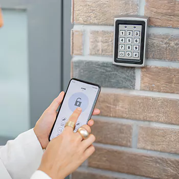 Keyless Entry System in Uptown Core, ON